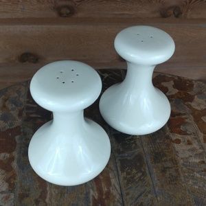 Vintage Holiday Designs Salt Pepper Shakers White